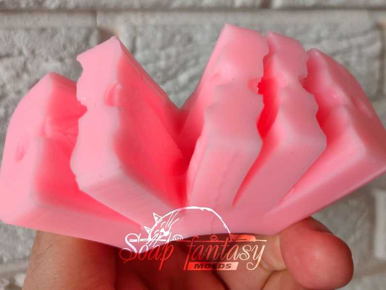Flat 3D leafs set (6 pieces) Silicone Soap Mold - for soap making, Craft & Hobby